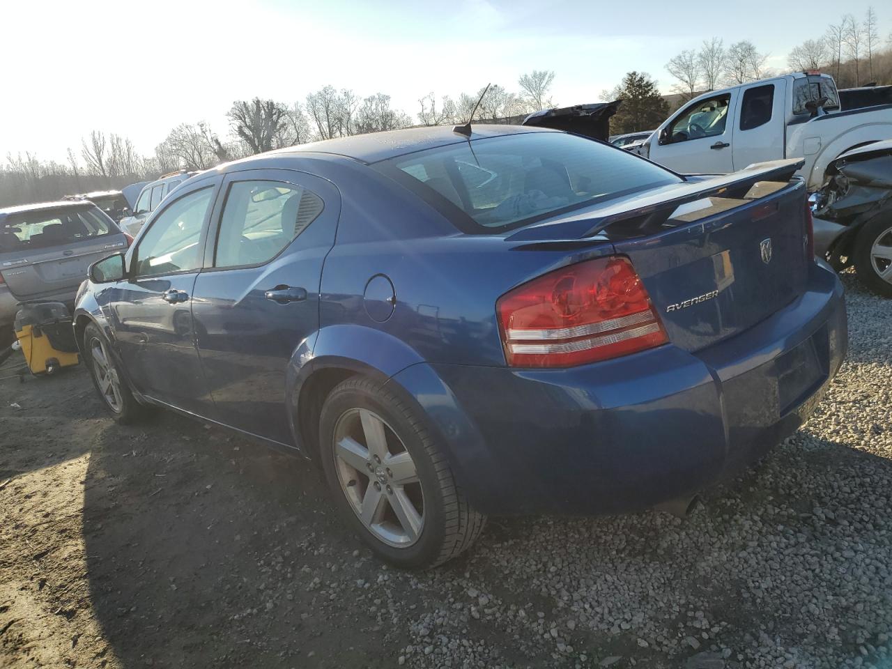 2008 Dodge Avenger - Image 2