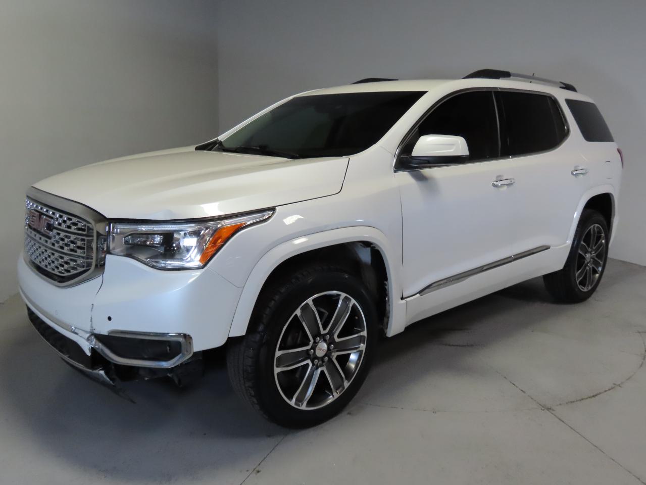 2018 GMC Acadia - Image 2