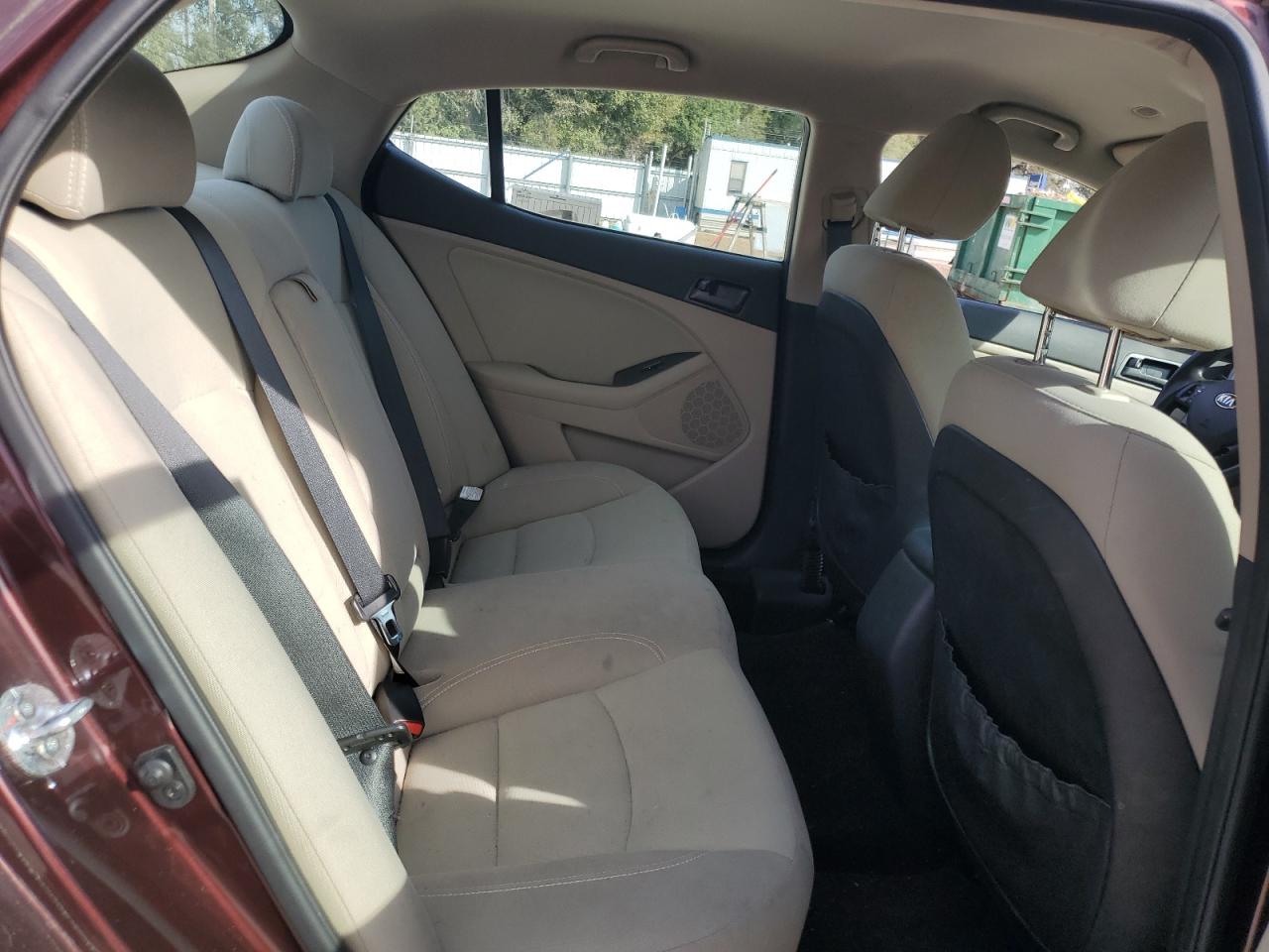 2013 Kia Optima - Image 10
