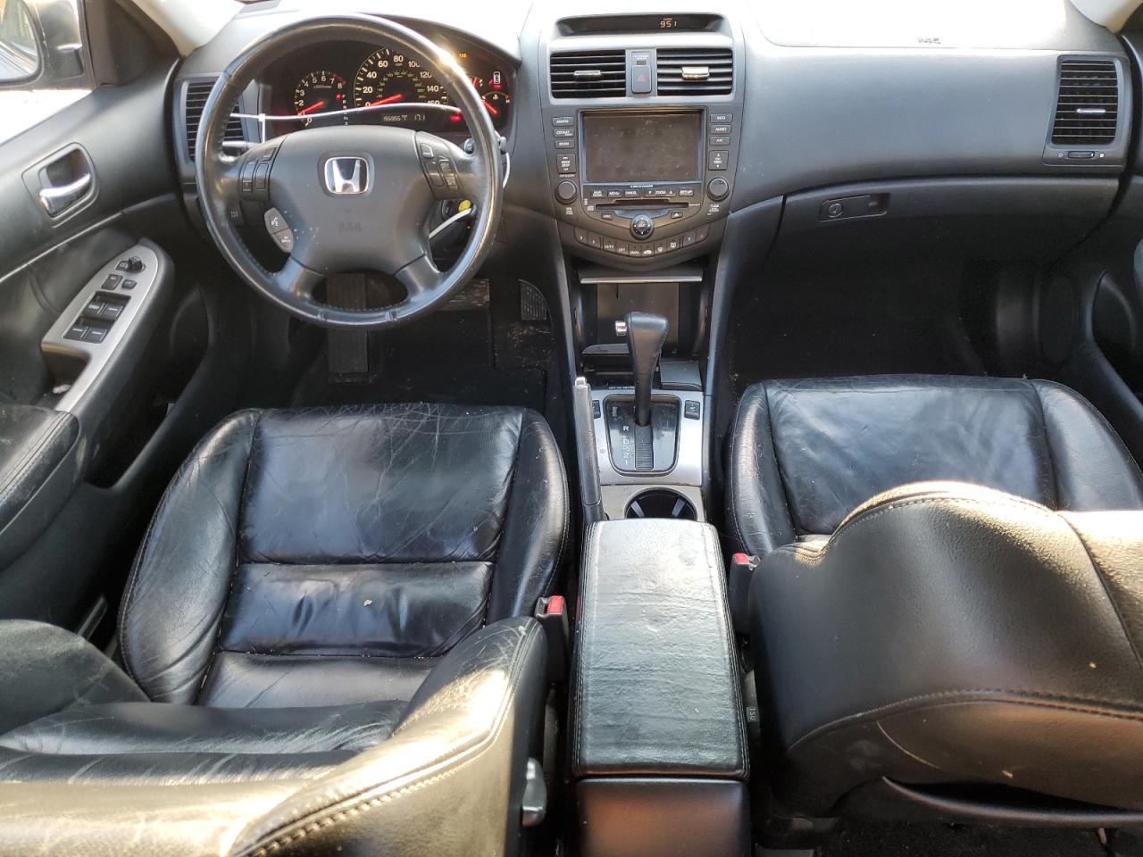 2004 Honda Accord - Image 8