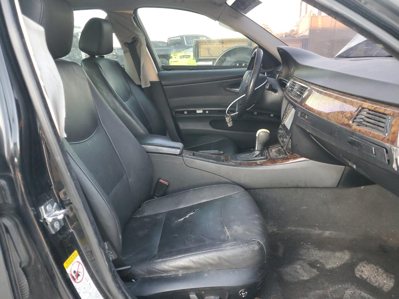 2006 BMW 325 I VIN: WBAVB13546KX41713 Lot: 89129625