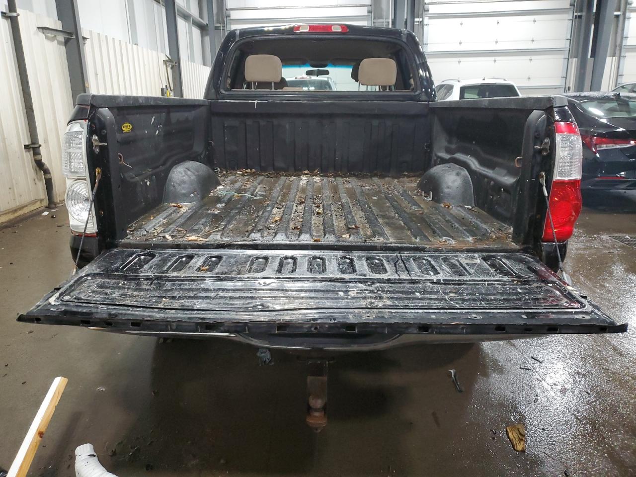 2004 Toyota Tundra - Image 6