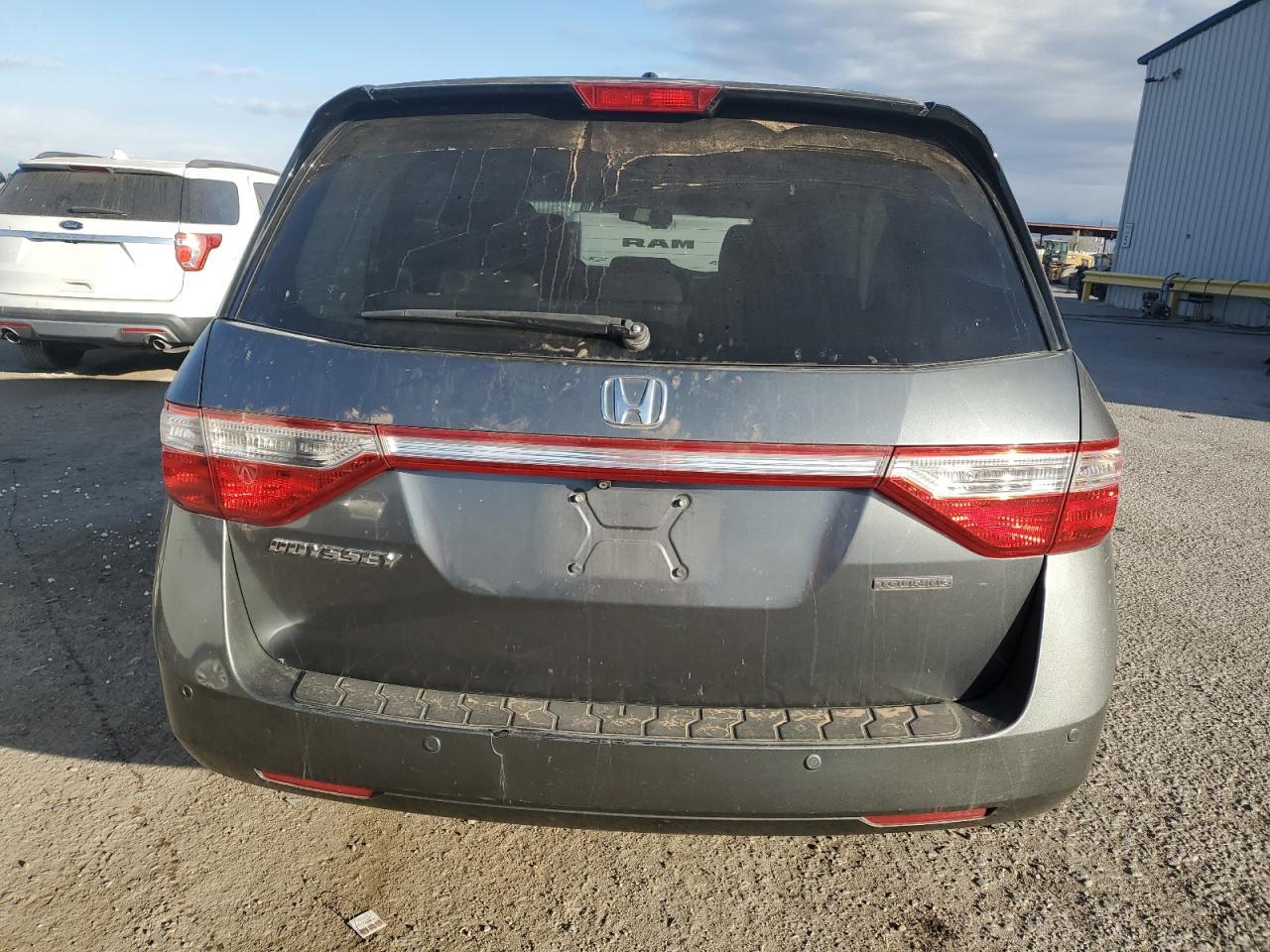 2011 Honda Odyssey - Image 6