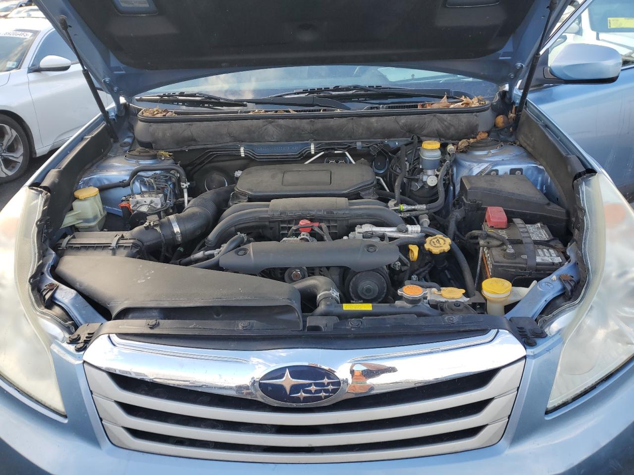 2012 Subaru Outback - Image 12