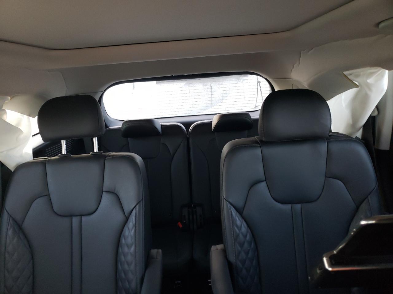 2022 Kia Sorento - Image 10
