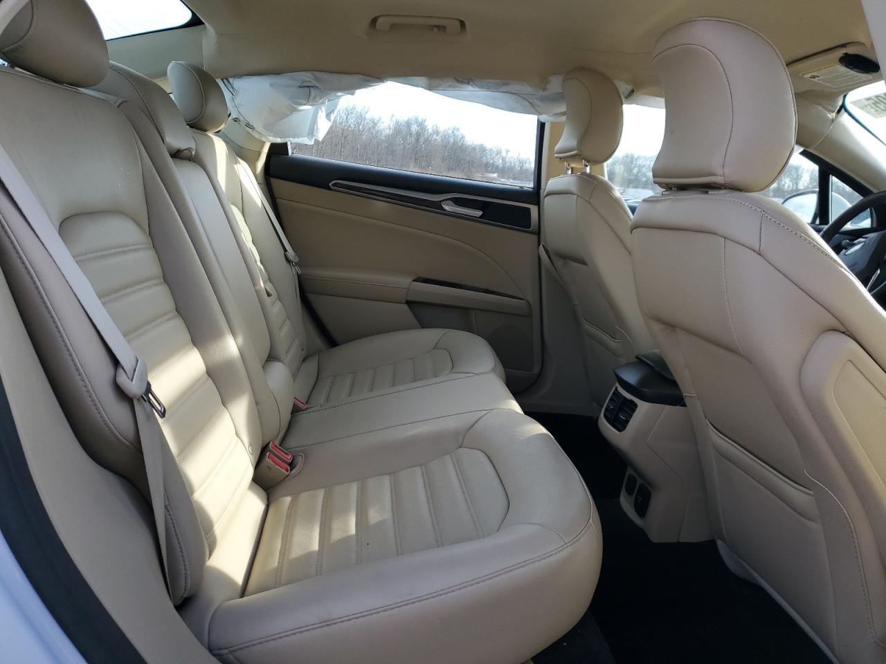 2016 Ford Fusion - Image 11