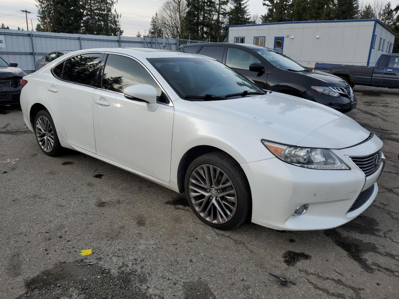 2013 Lexus ES - Image 4