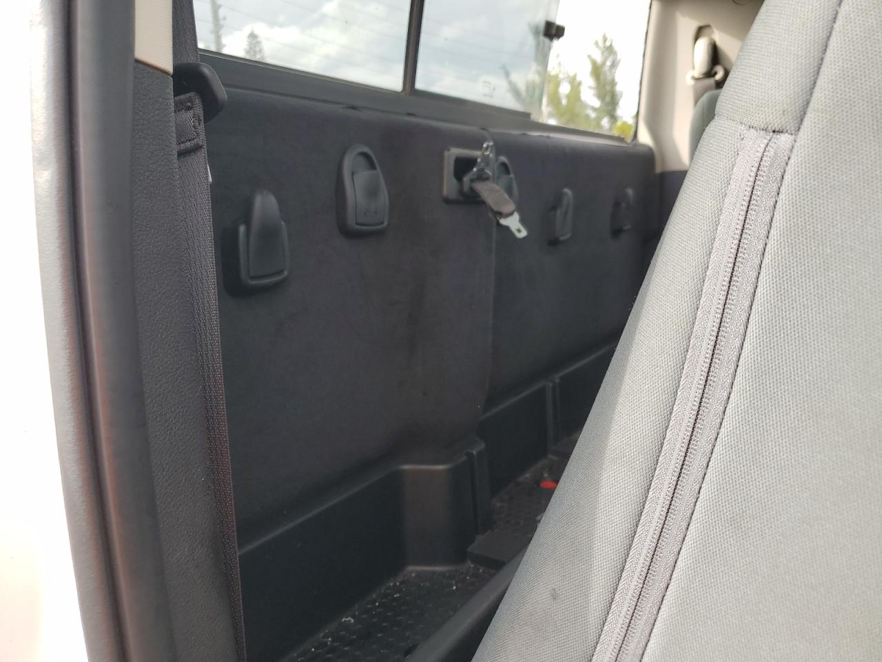 2019 Ram 1500 Classic Tradesman VIN: 3C6JR6DT2KG506906 Lot: 87923195