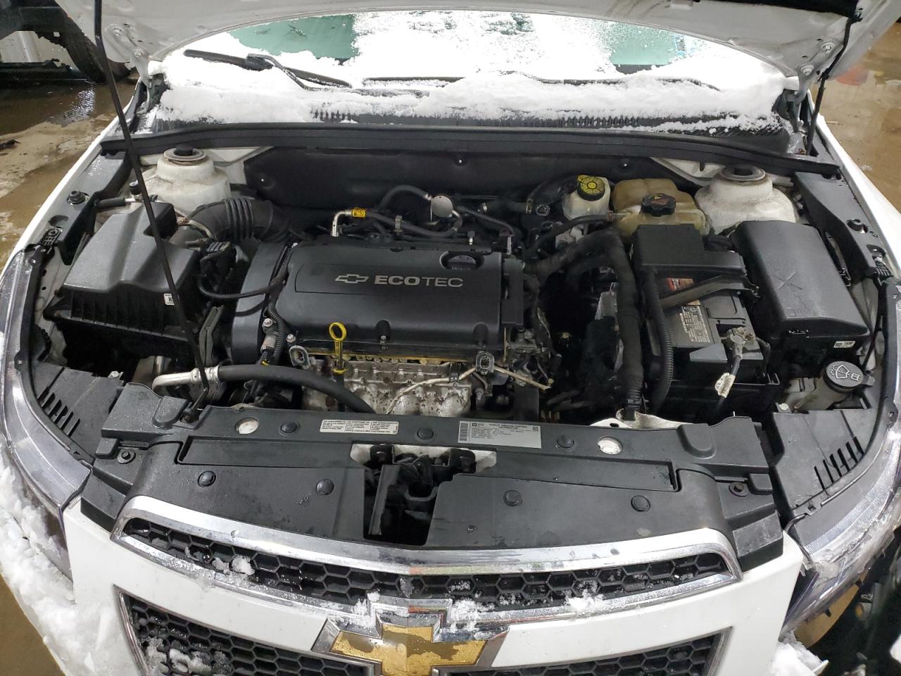 2014 Chevrolet Cruze - Image 11