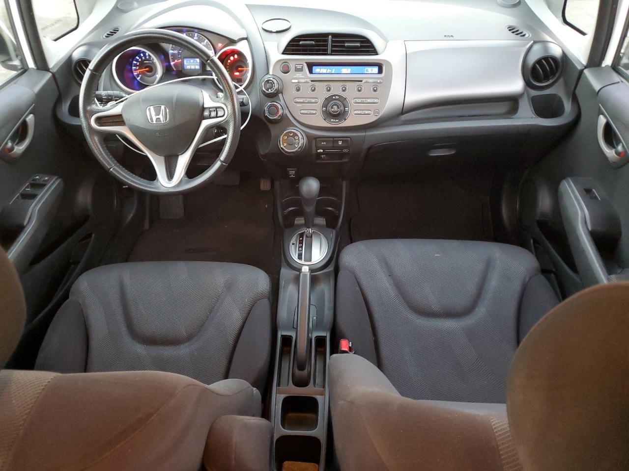 2011 Honda Fit - Image 8