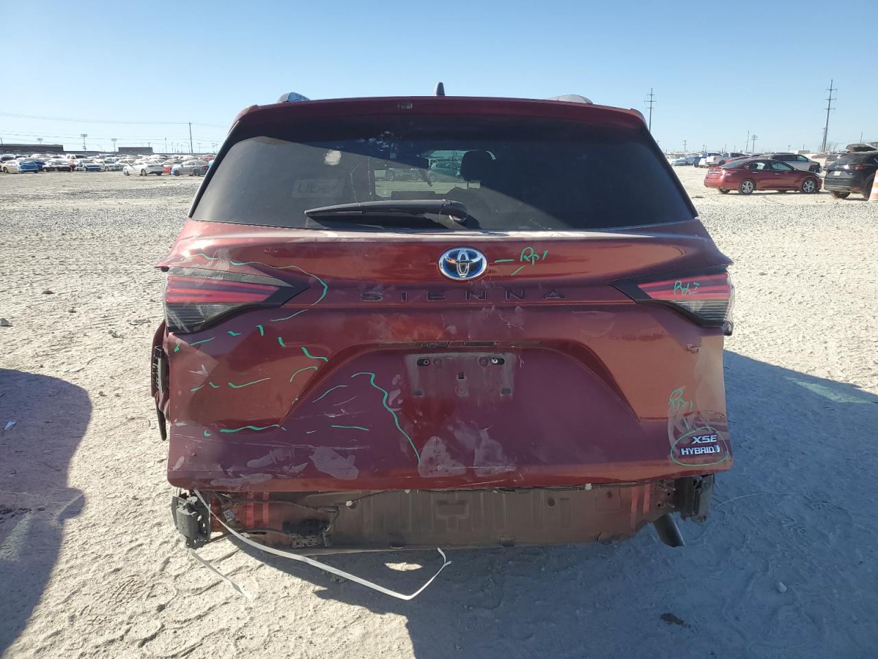 2022 Toyota Sienna - Image 6
