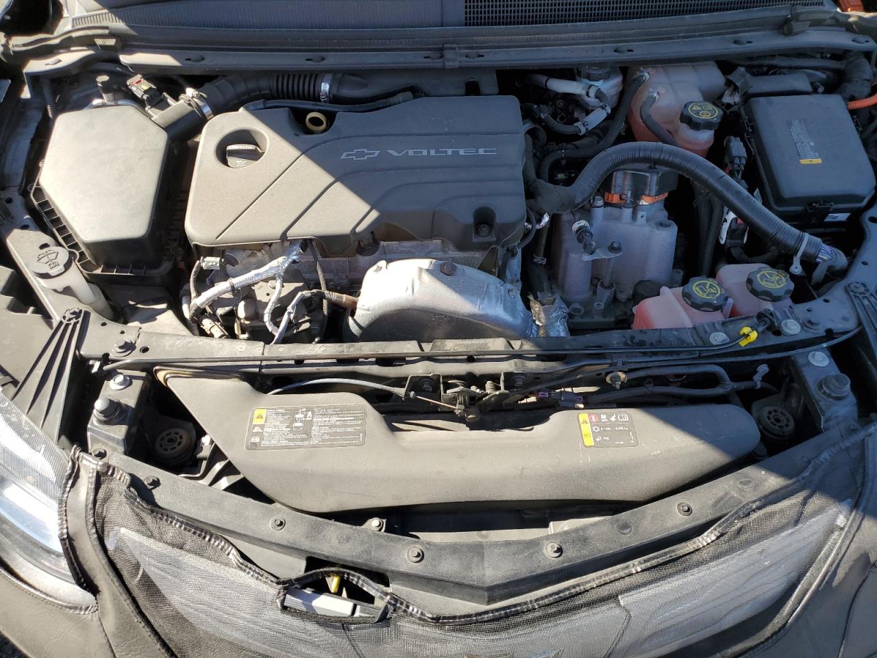 2017 Chevrolet Volt - Image 11