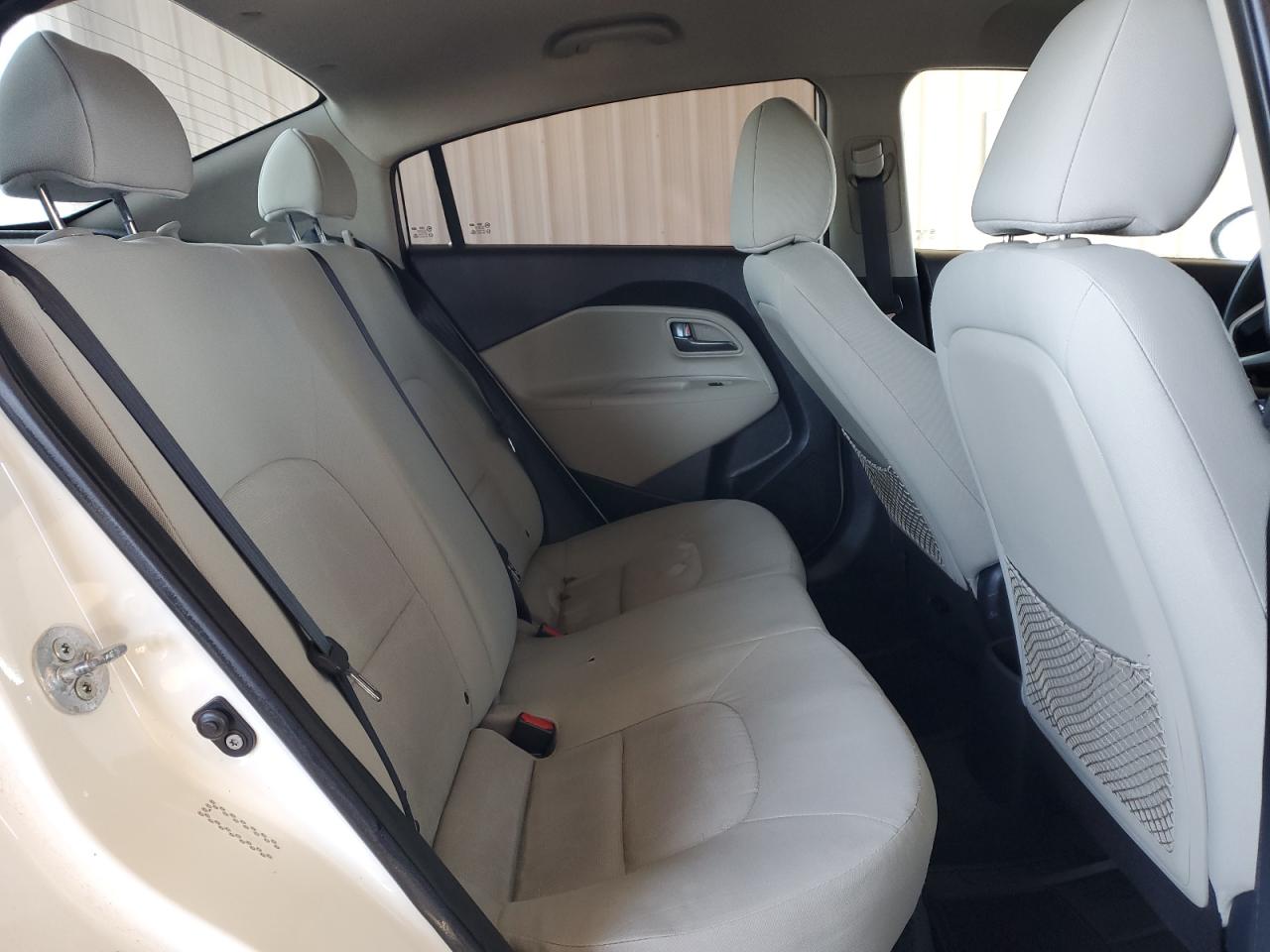 2013 Kia Rio - Image 10