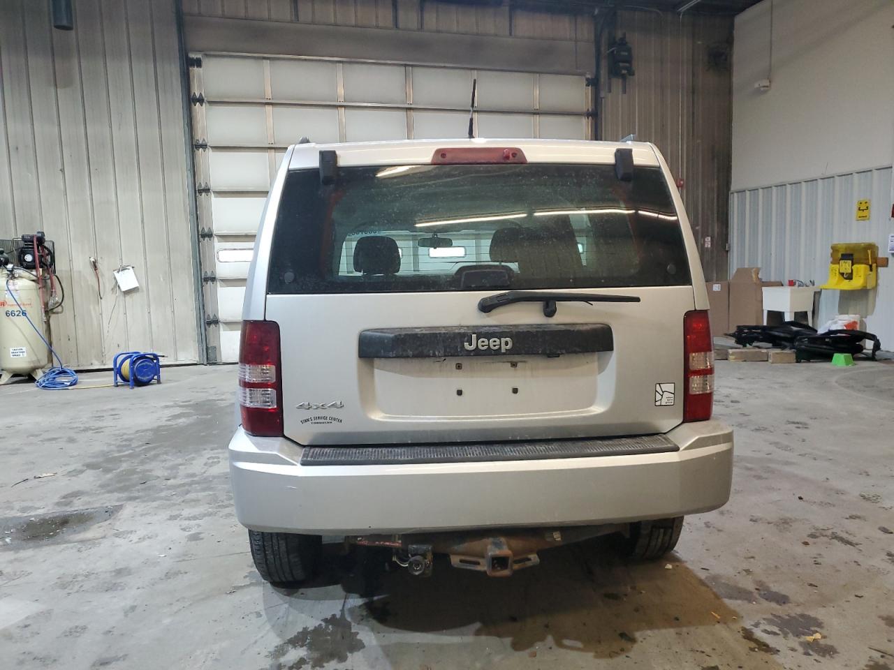 2010 Jeep Liberty (North America) - Image 6