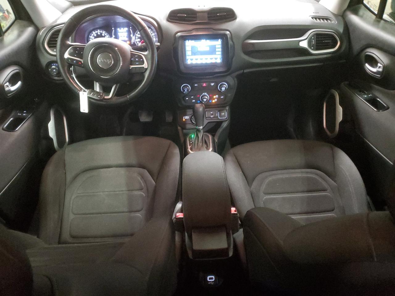 2018 Jeep Renegade - Image 8