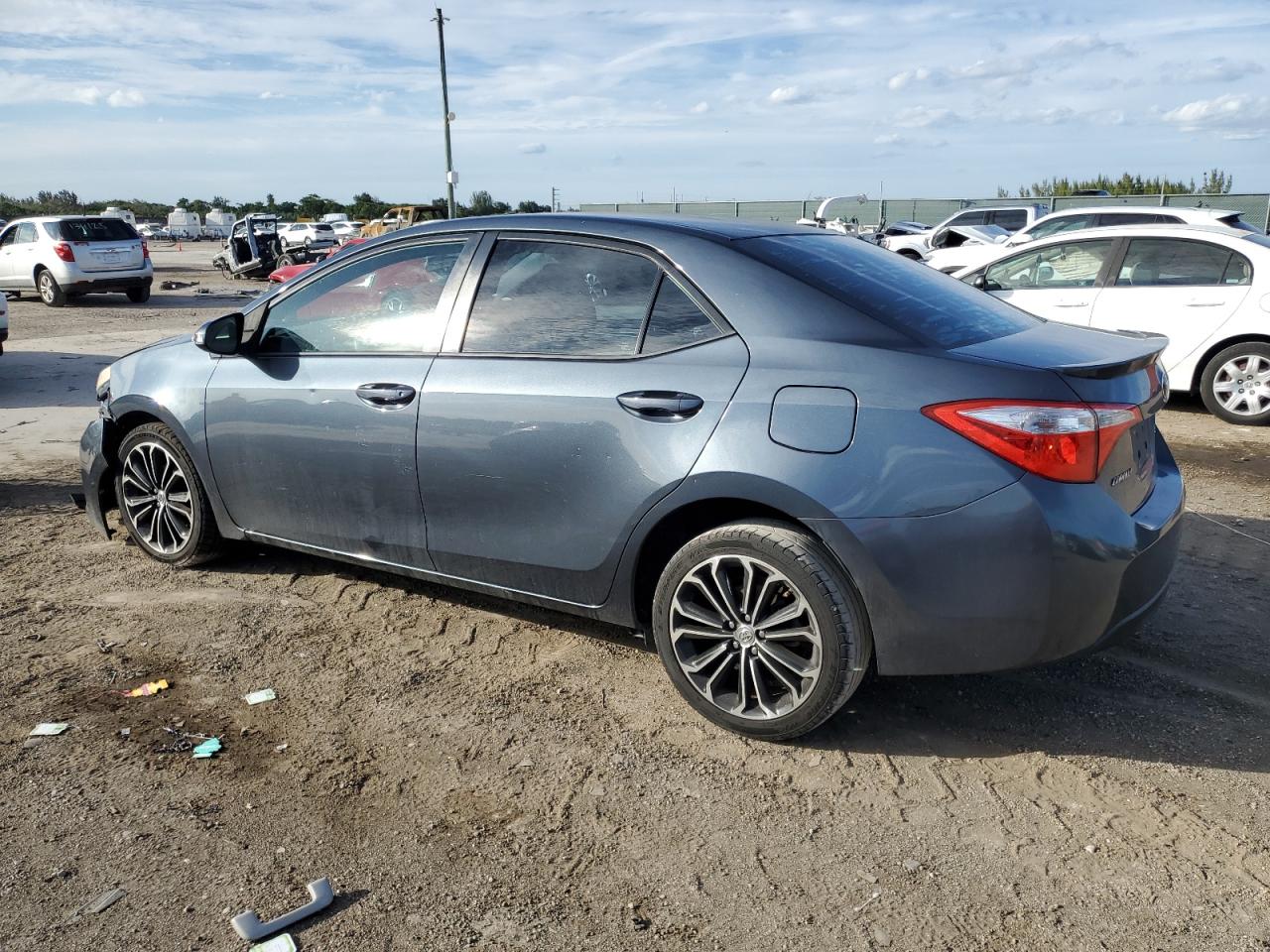 VIN 2T1BURHE3FC393346 2015 TOYOTA COROLLA no.2