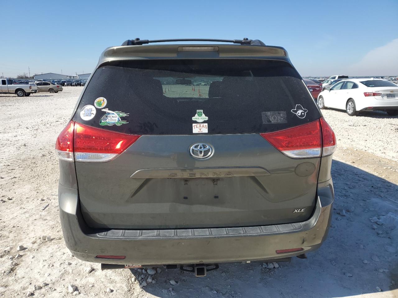 2013 Toyota Sienna - Image 6