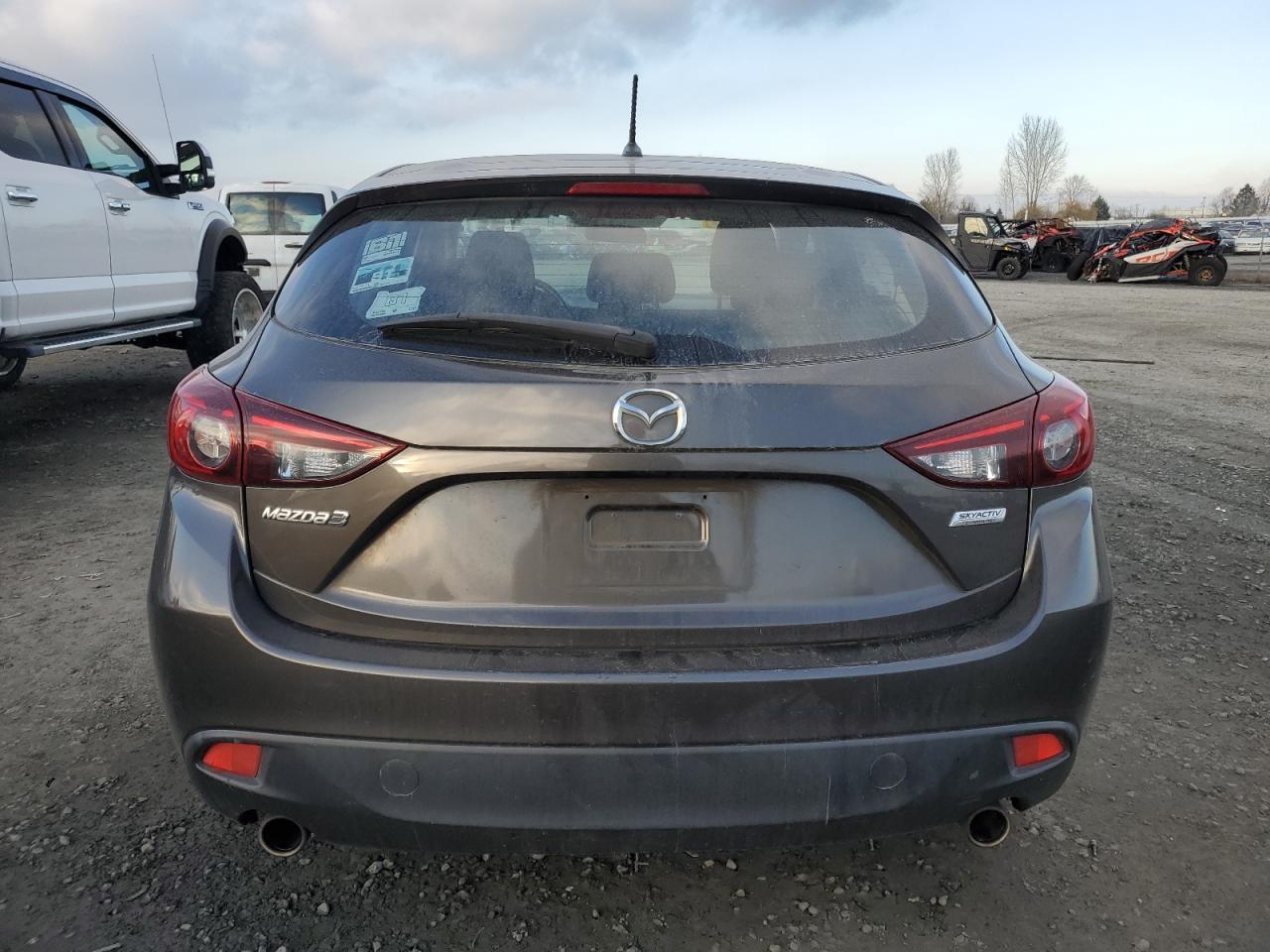 2014 Mazda 3 - Image 6