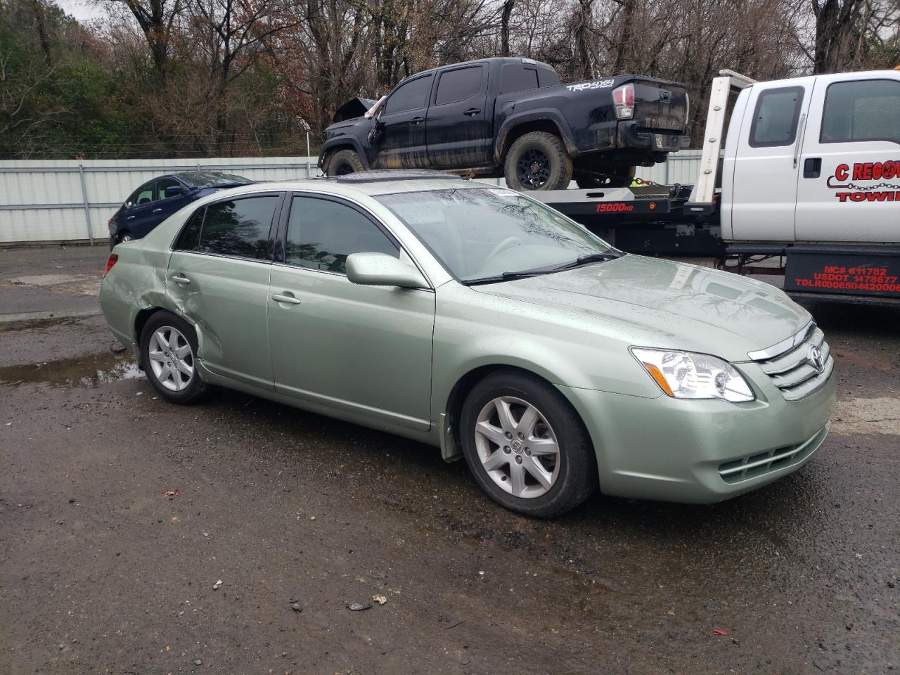 2006 Toyota Avalon - Image 4