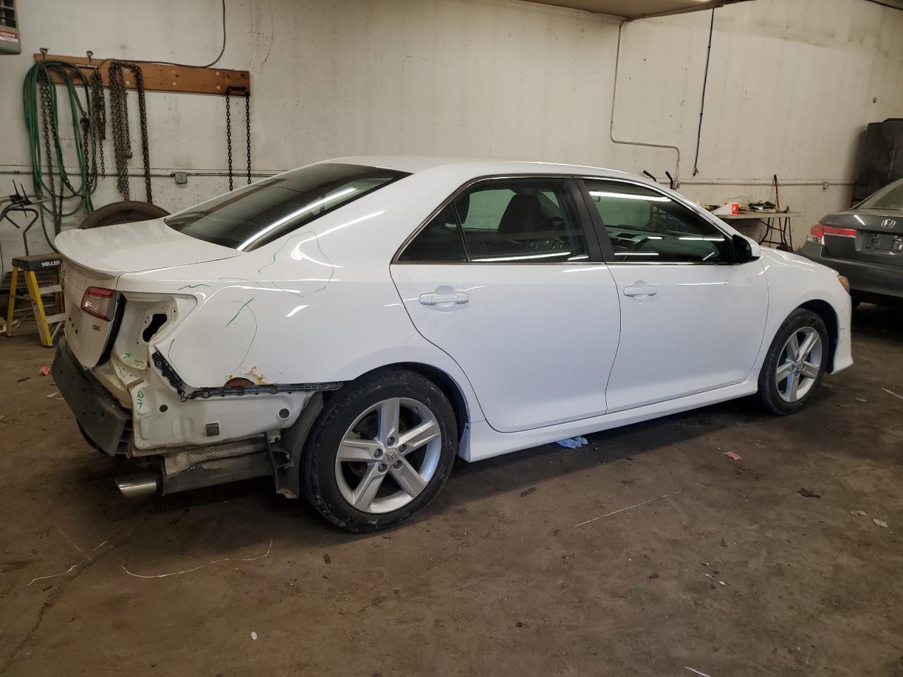 2014 Toyota Camry - Image 3