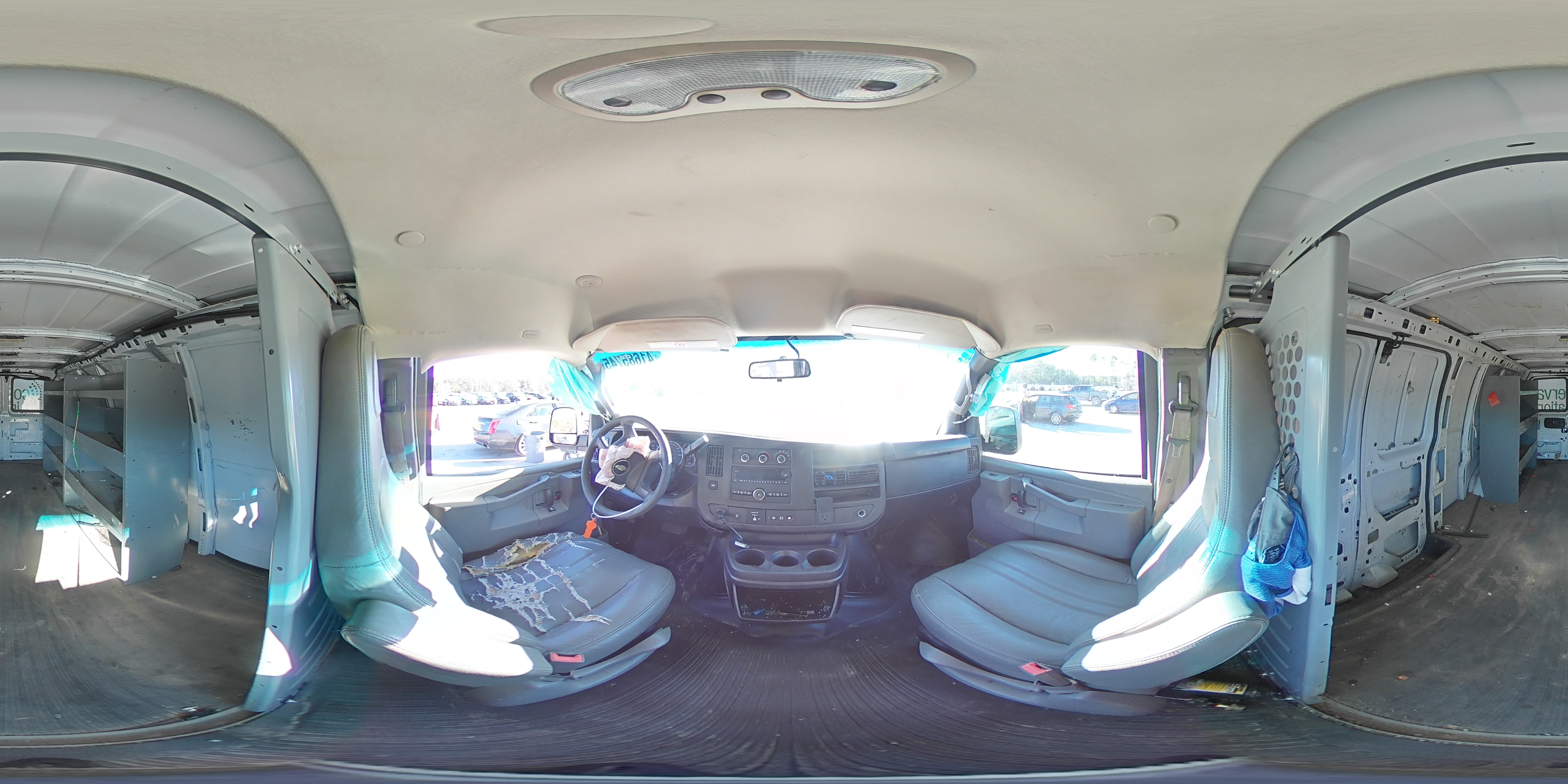 2018 Chevrolet Express - Image 14