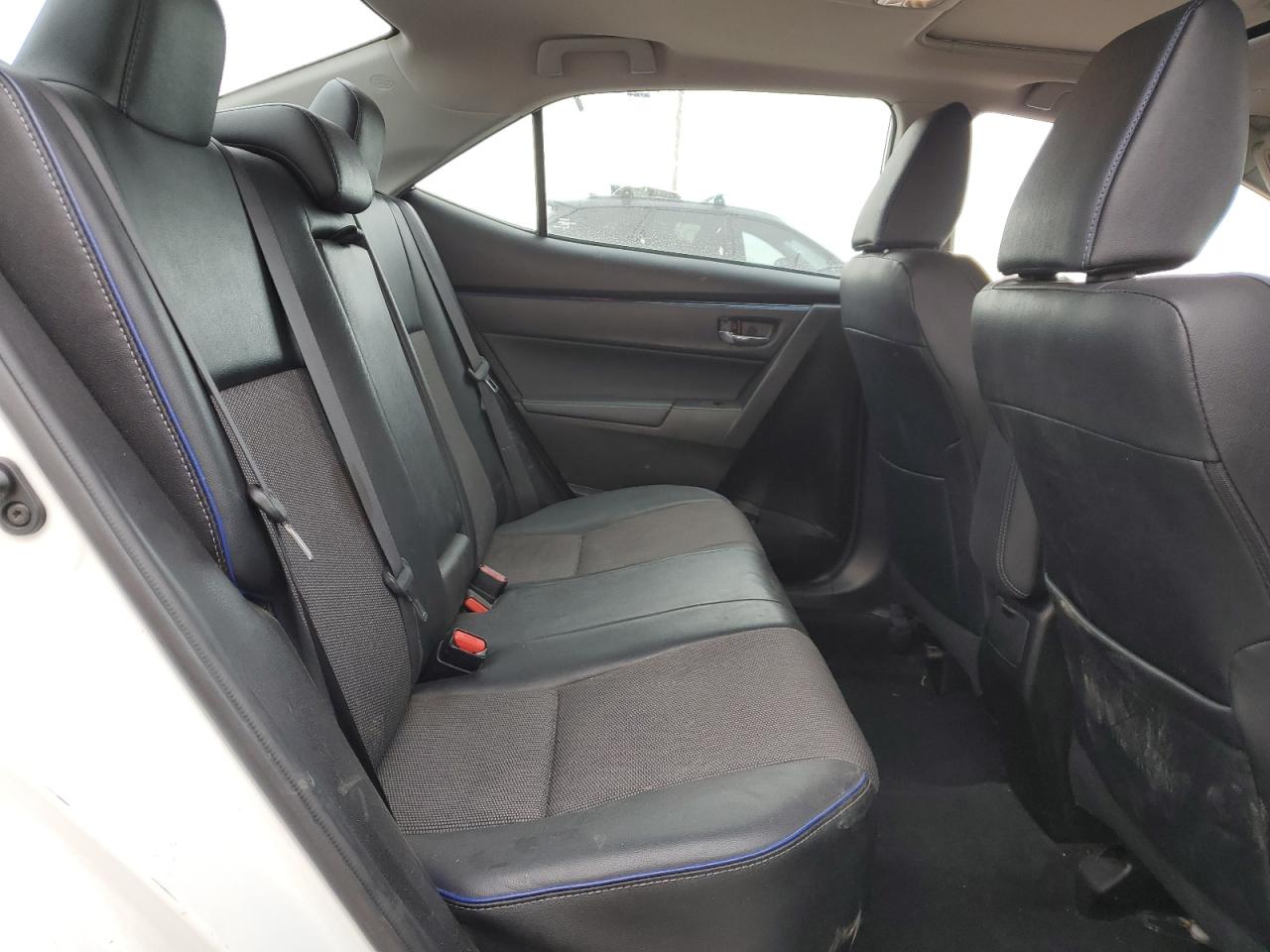 2017 Toyota Corolla - Image 10