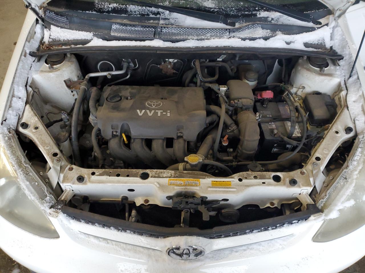 2004 Toyota Echo - Image 11