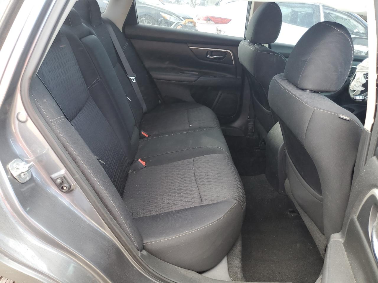 2018 Nissan Altima - Image 10
