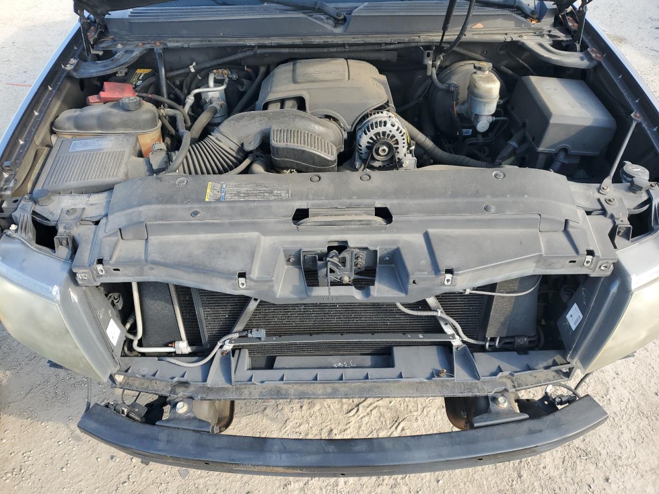 2010 Chevrolet Avalanche - Image 11