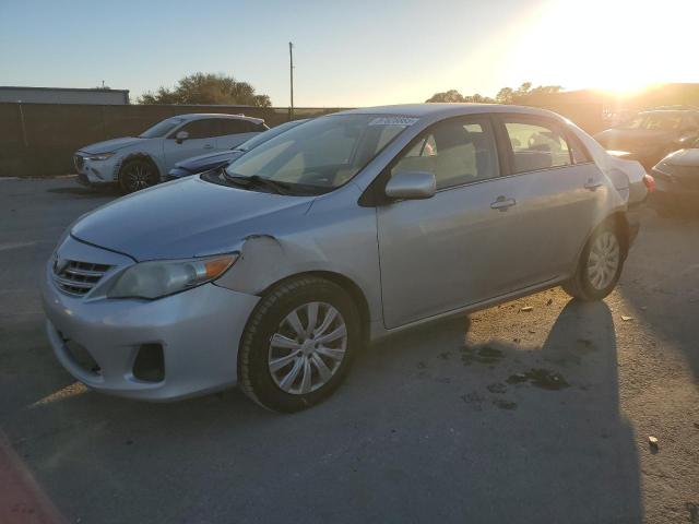  TOYOTA COROLLA 2013 Silver