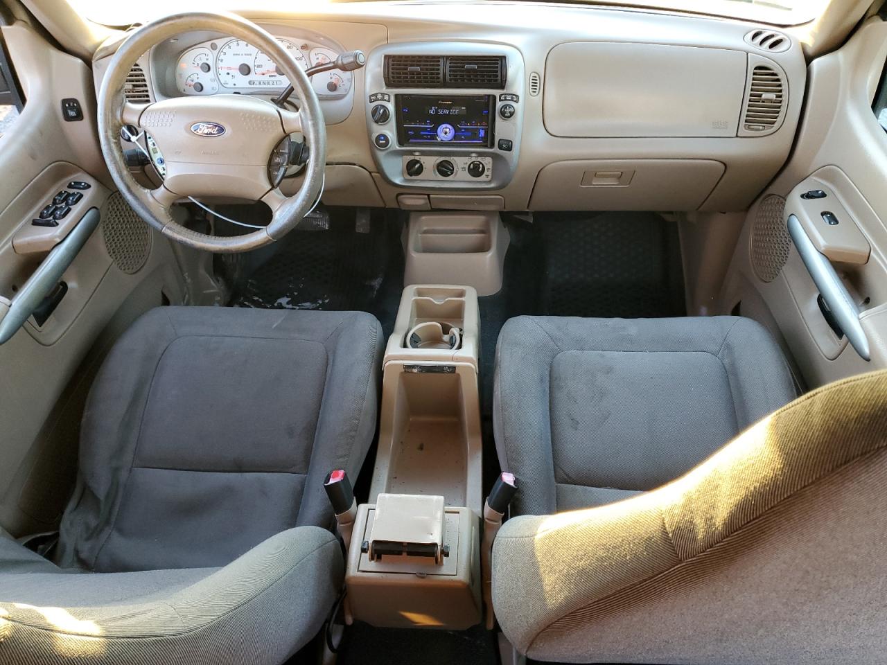 2002 Ford Explorer - Image 8