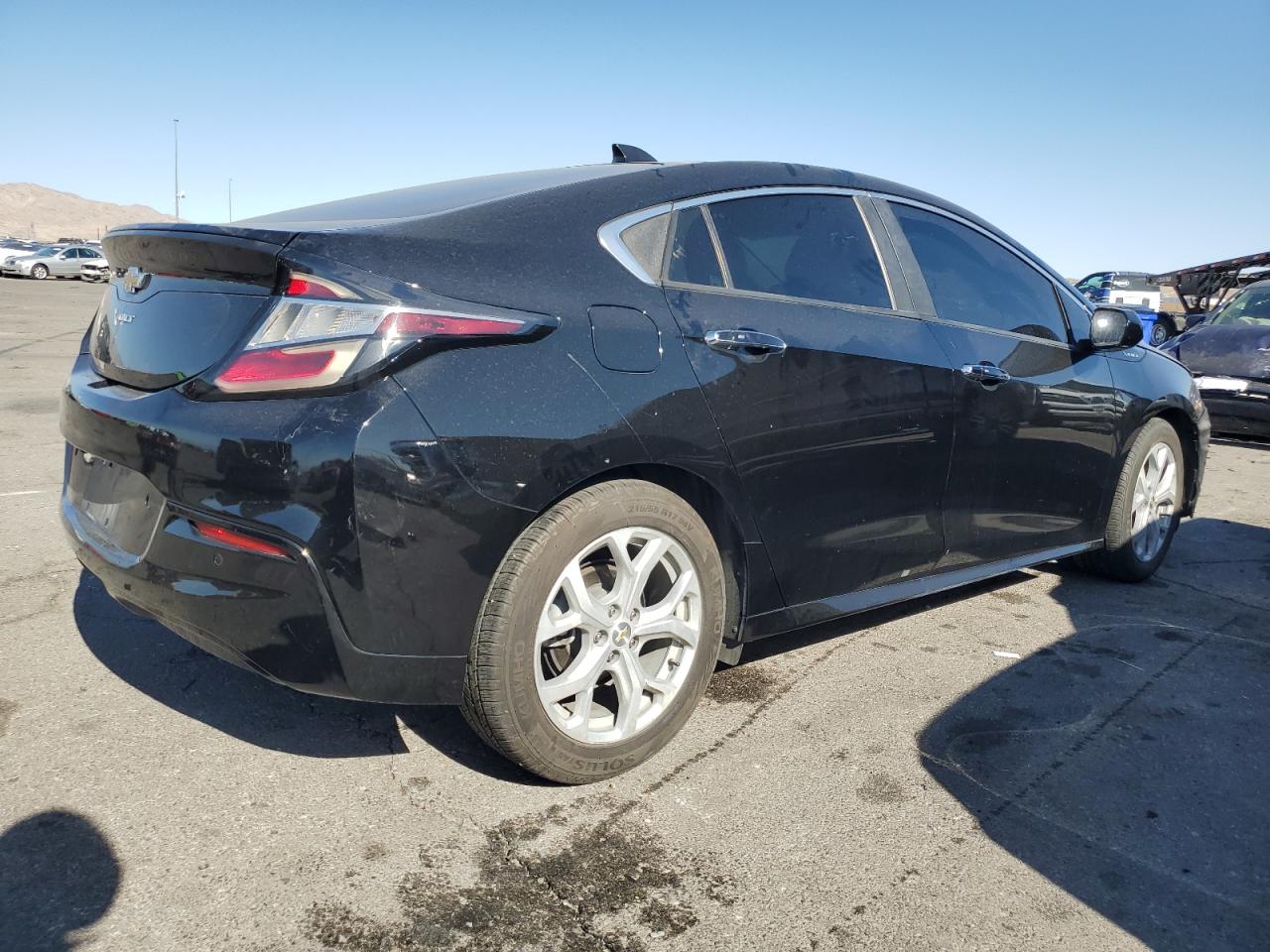 2017 Chevrolet Volt - Image 3