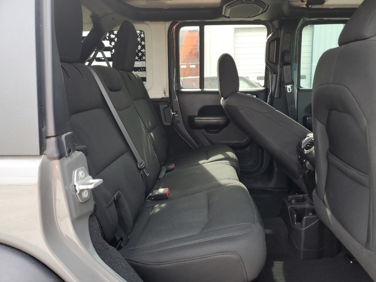 2021 Jeep Wrangler - Image 10