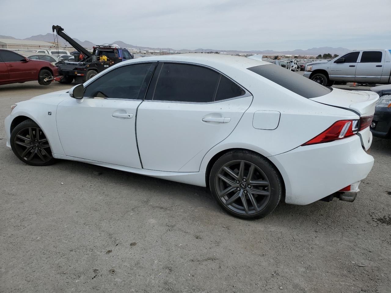 2016 Lexus IS - Image 2