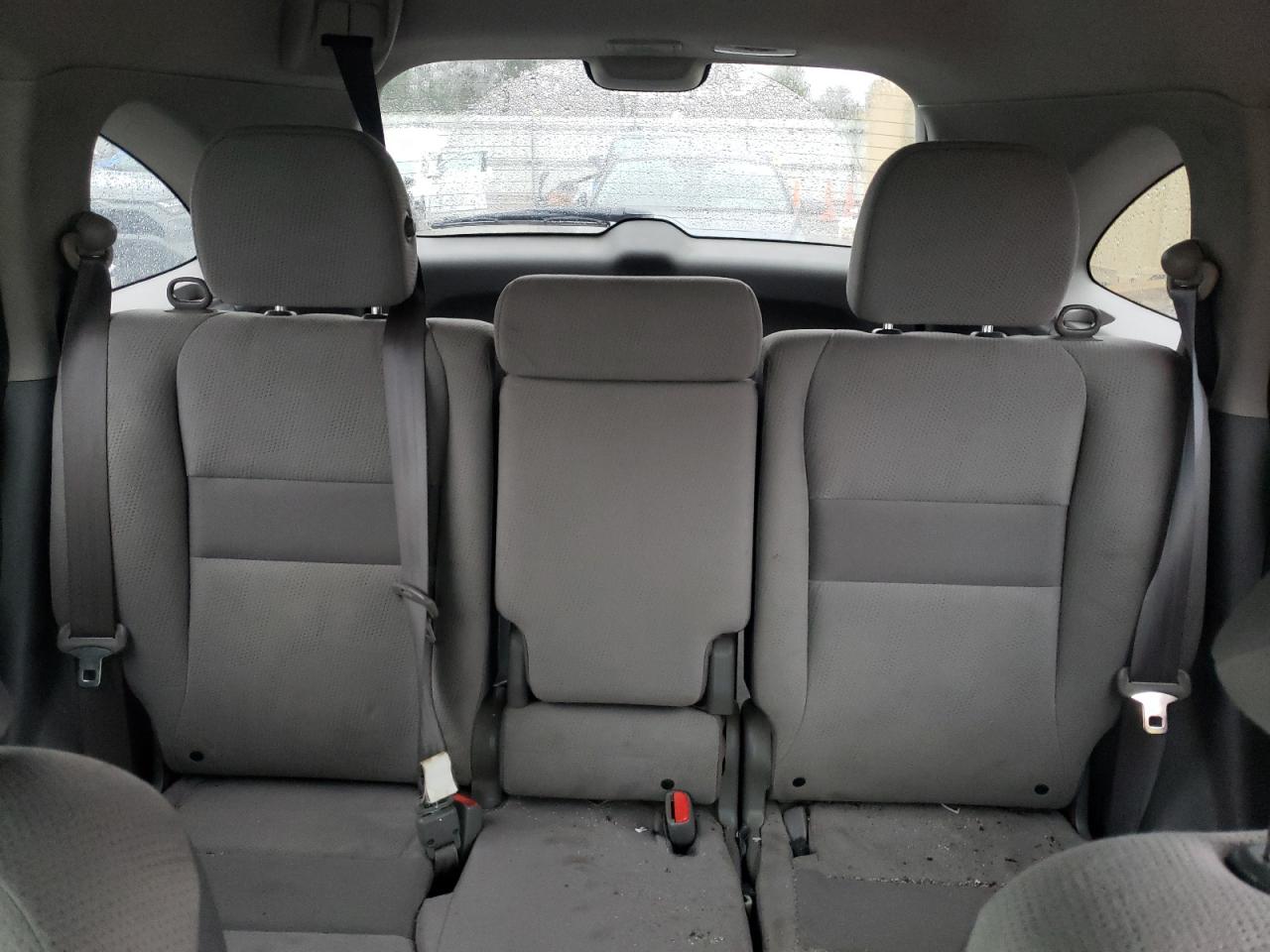 2011 Honda CR-V - Image 10