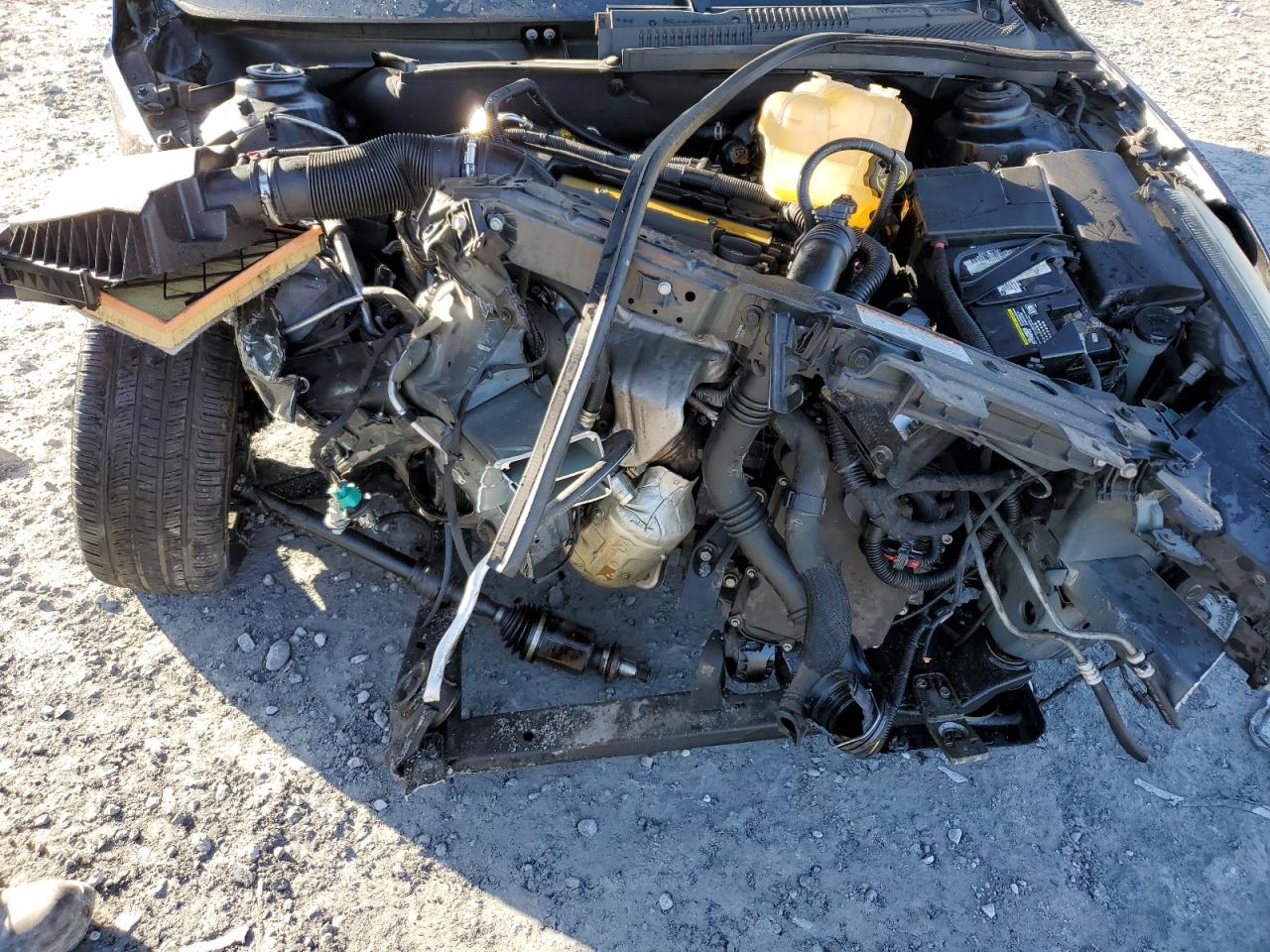 2014 Chevrolet Cruze - Image 12