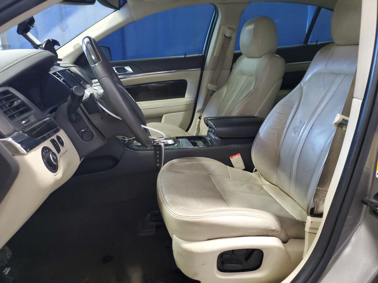 2015 Lincoln MKS - Image 7