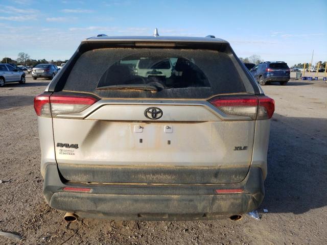  TOYOTA RAV4 2023 Серебристый