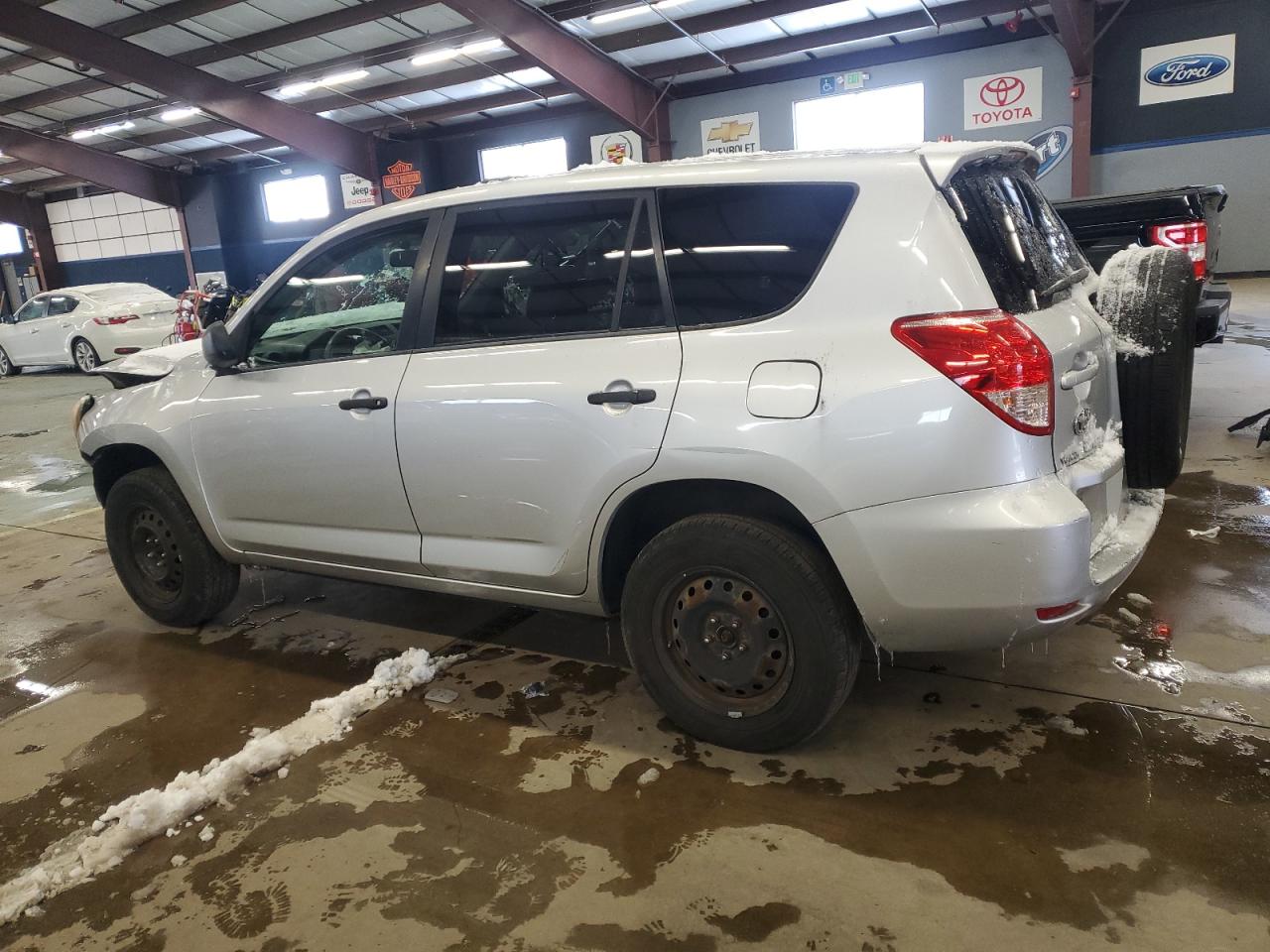 2007 Toyota RAV 4 - Image 2
