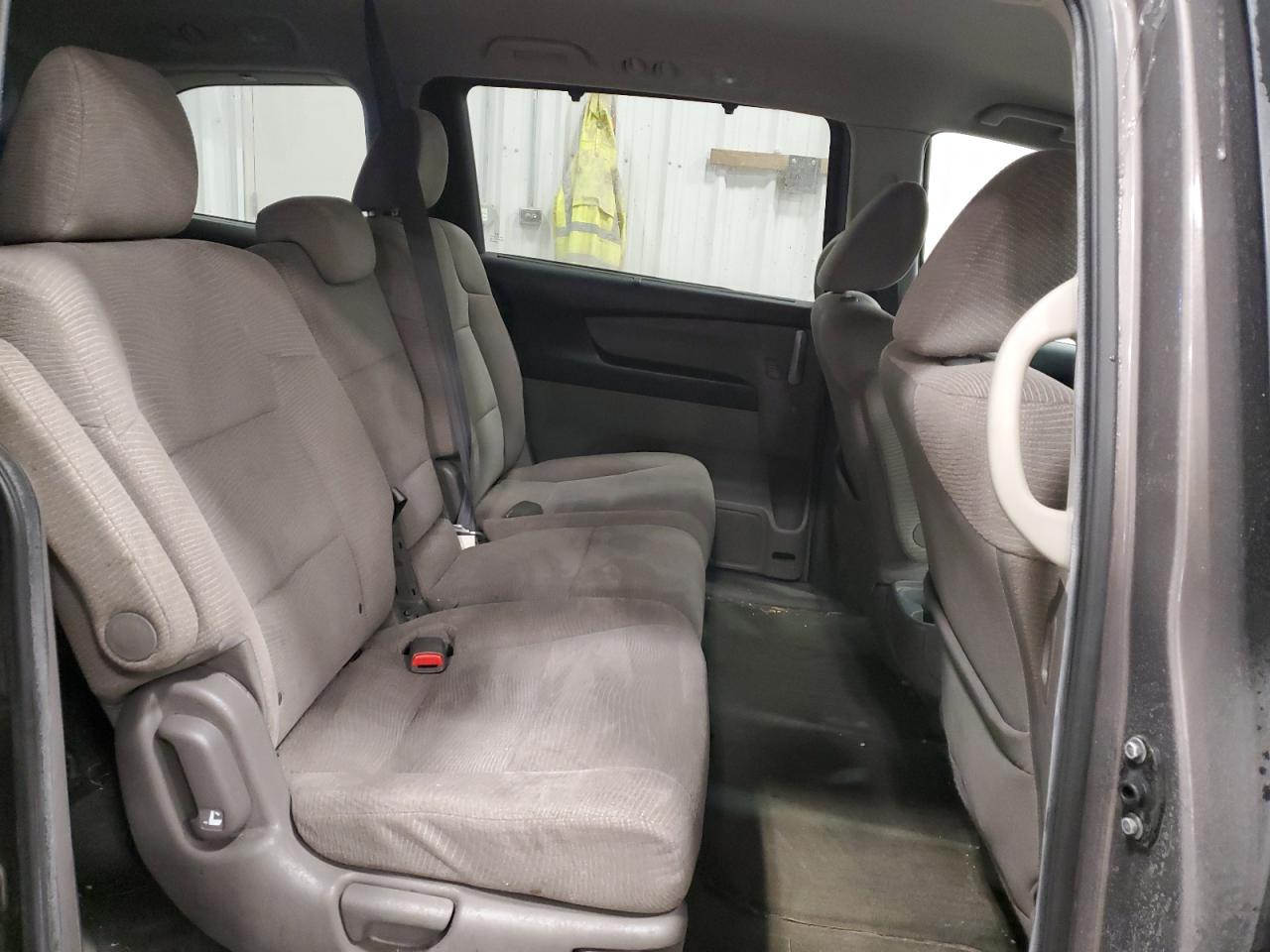 2011 Honda Odyssey - Image 11