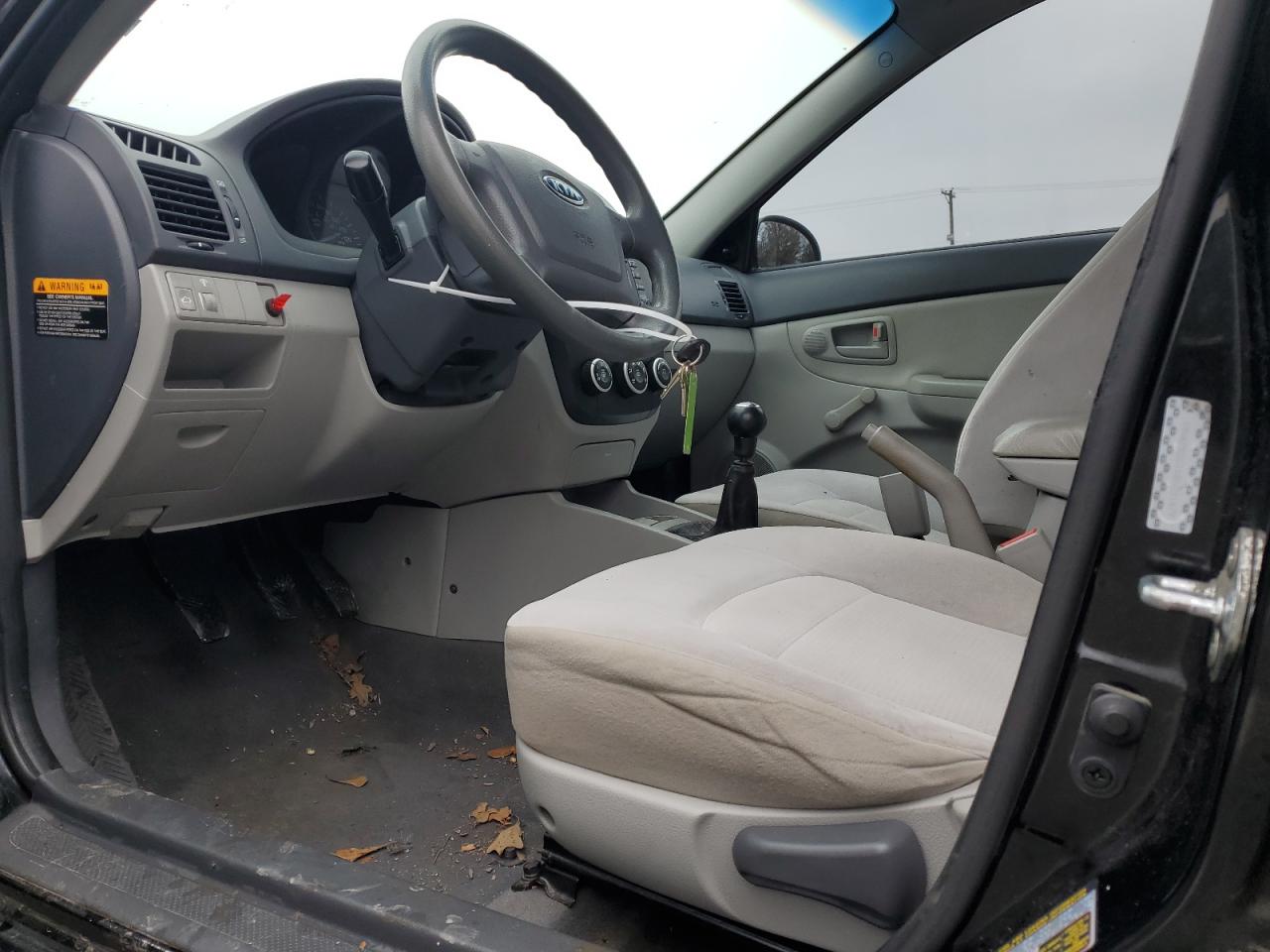 2009 Kia Spectra - Image 7