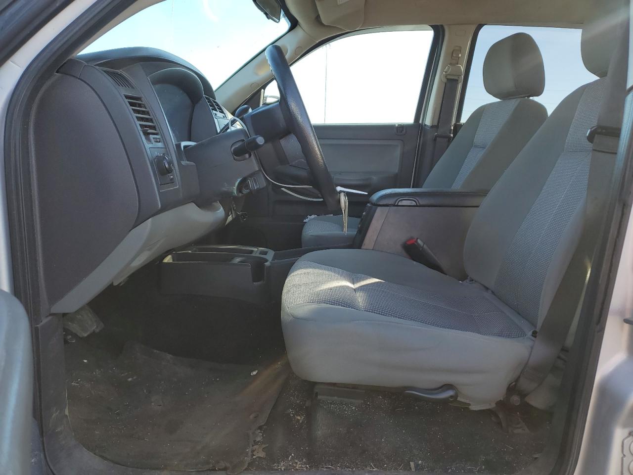 2011 Dodge Dakota - Image 7