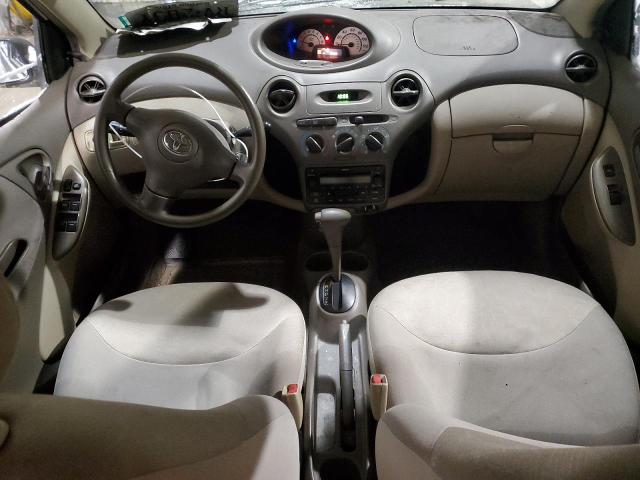 2004 Toyota Echo - Image 8