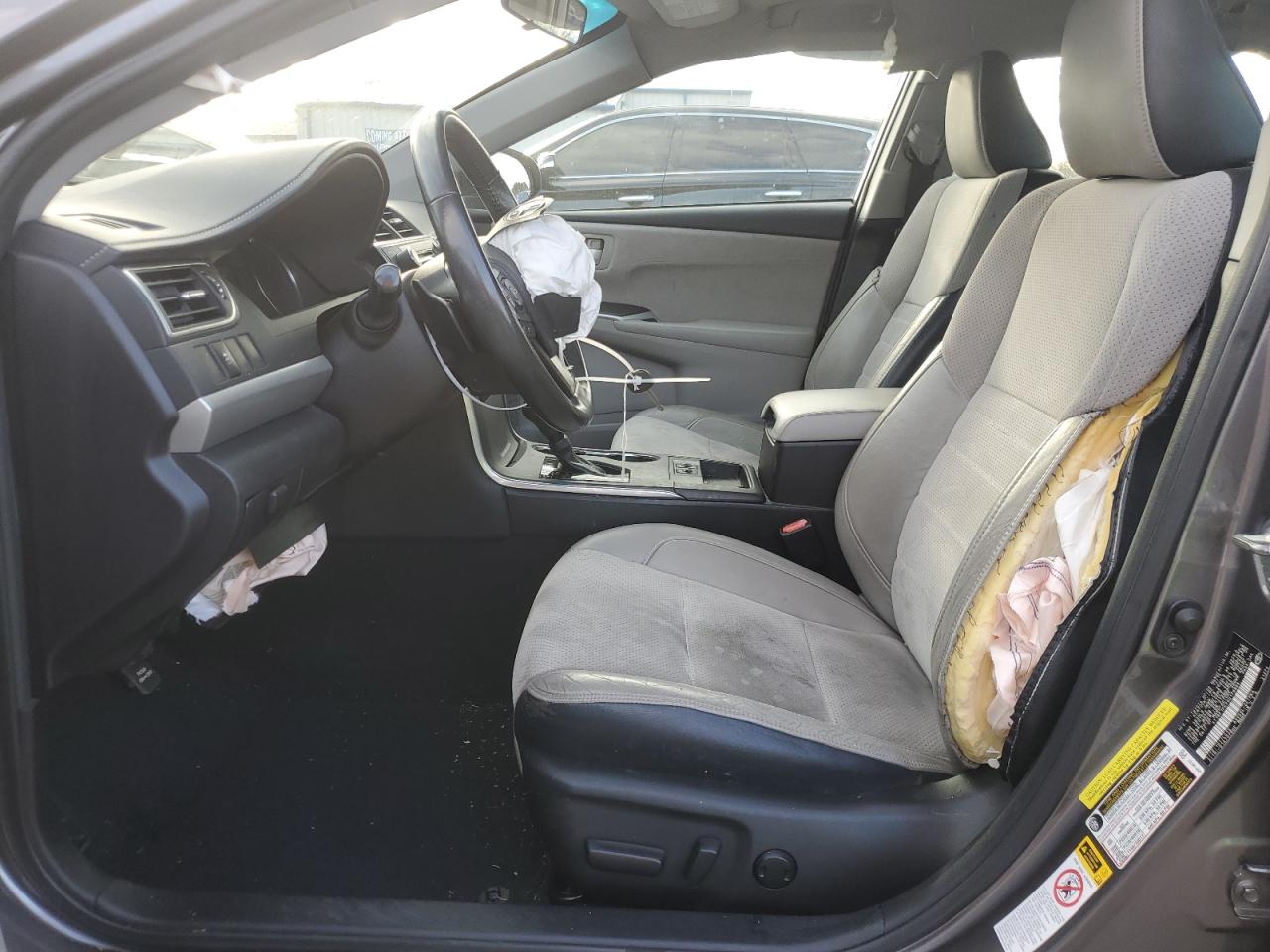2016 Toyota Camry - Image 7