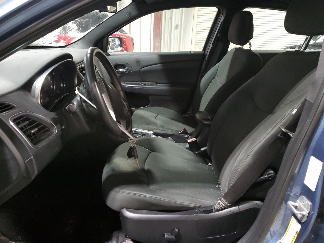2011 Chrysler 200 - Image 7