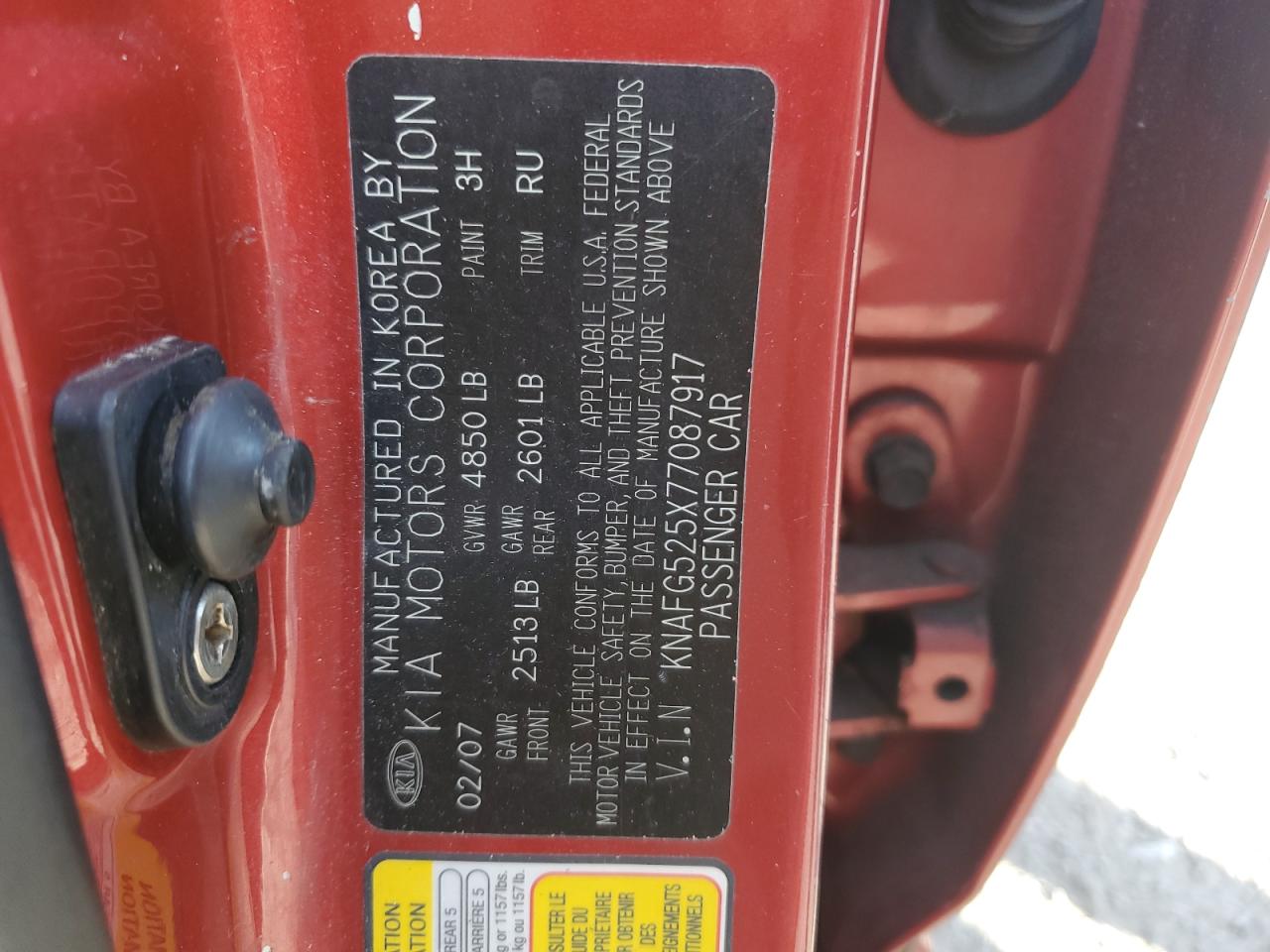 2007 Kia Rondo - Image 13