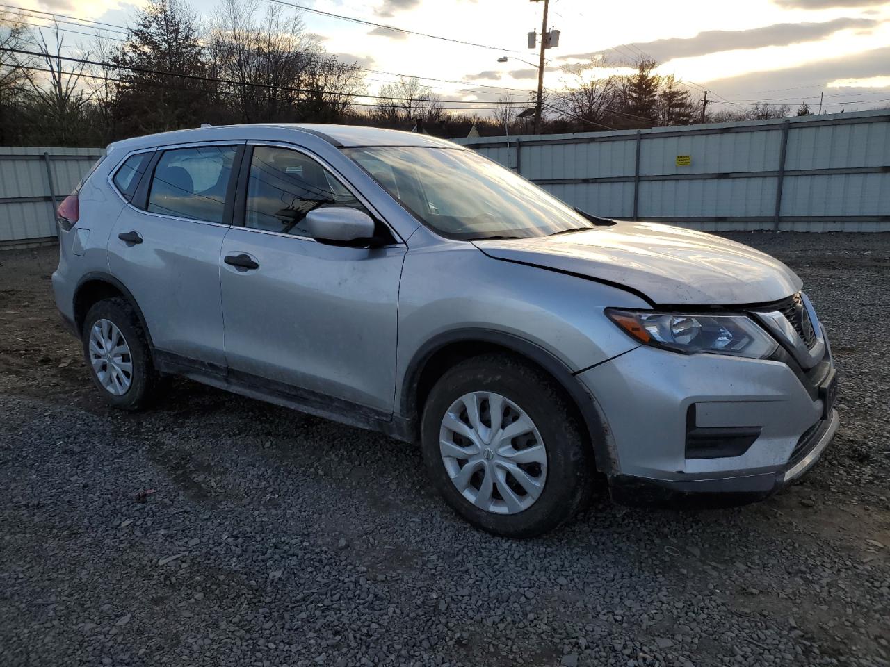 2020 Nissan Rogue - Image 4