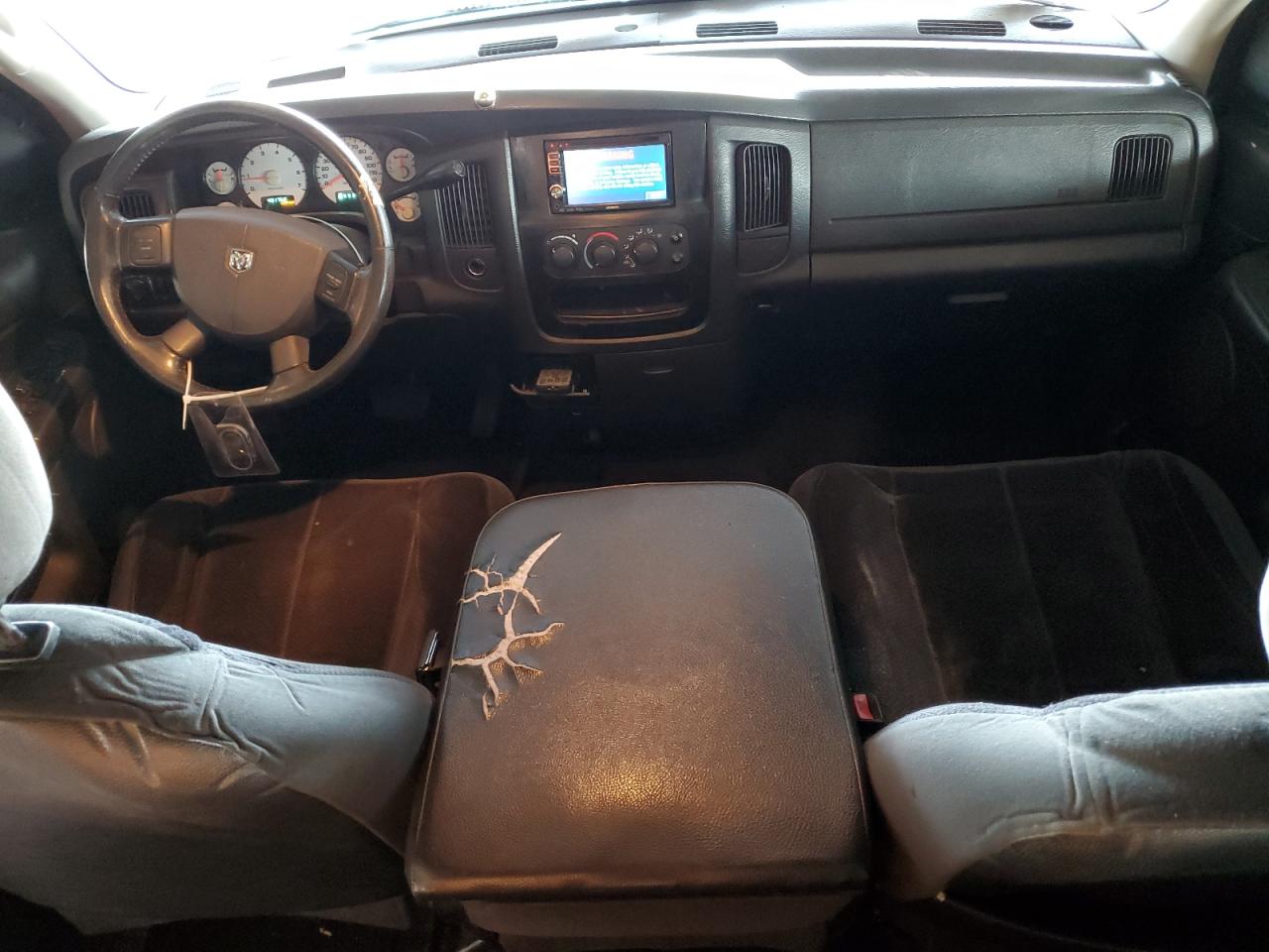 2005 Dodge RAM - Image 8