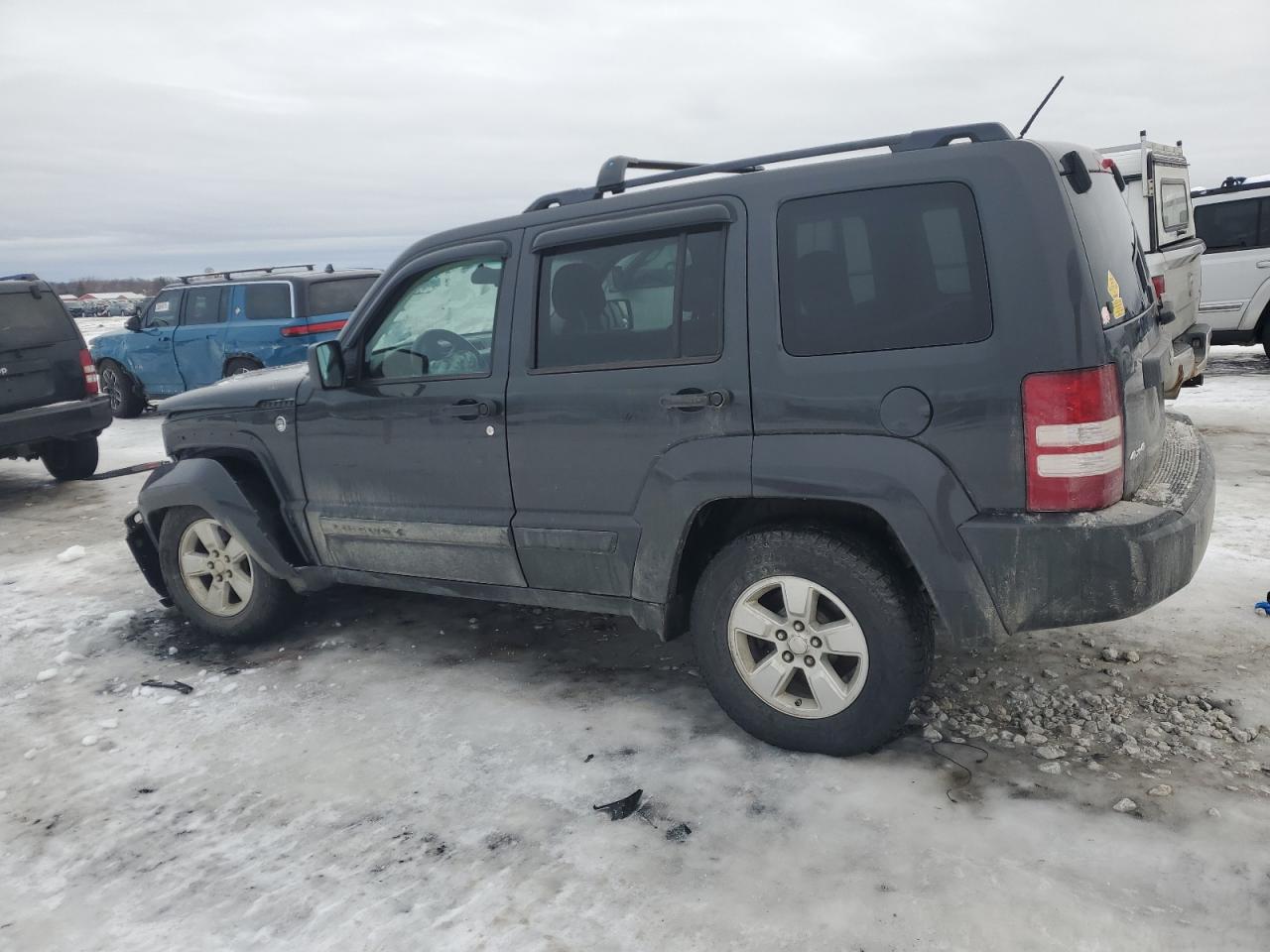 2010 Jeep Liberty (North America) - Image 2