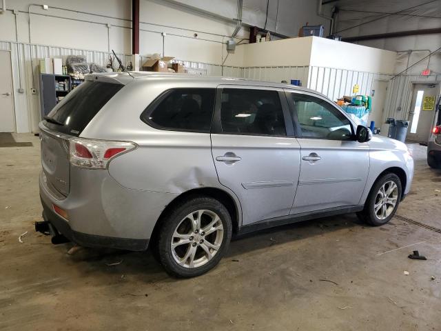  MITSUBISHI OUTLANDER 2014 Silver